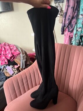 Black Over-the-Knee Suede Block Heel Boots